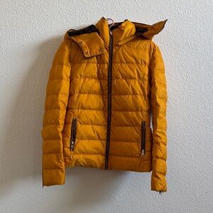 Zara Women's Mustard Puffer Jacket